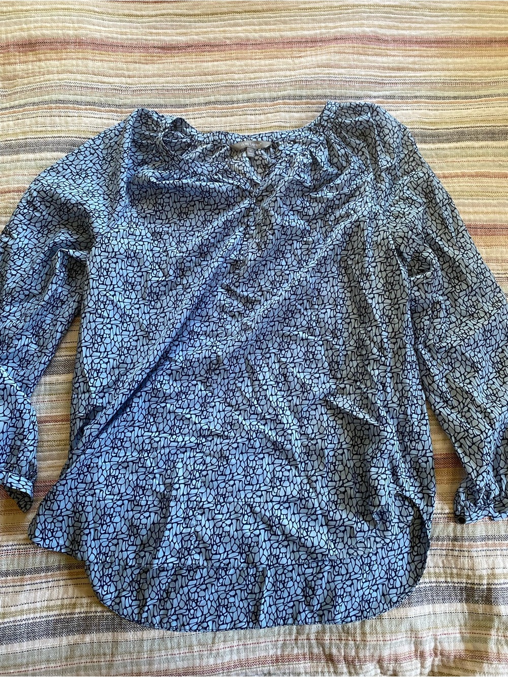 Daisy Fuentes Blue Mosaic Print Women's Blouse